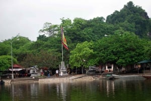 Hanói: Excursão de um dia ao Pagode do Perfume com passeio de barco e visita às grutas