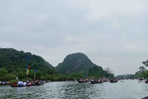 Hanoi: Parfumepagoden – bådtur på Yen-floden, frokost og hule
