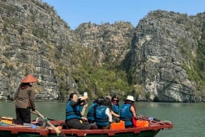 Hanoista: Ha Long Bayn yksityinen VIP-tilausristeily | Joustava