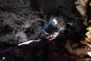 Z Hanoi: Prywatna całodniowa wycieczka do Zatoki Ha Long