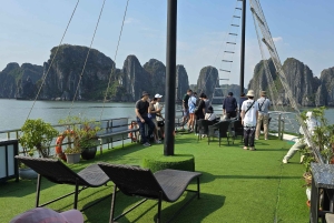 Z Hanoi: Prywatna całodniowa wycieczka do Zatoki Ha Long