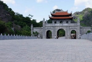 Desde Hanoi: Excursión a la Aldea del Incienso de Quang Phu Cau y Ninh Binh