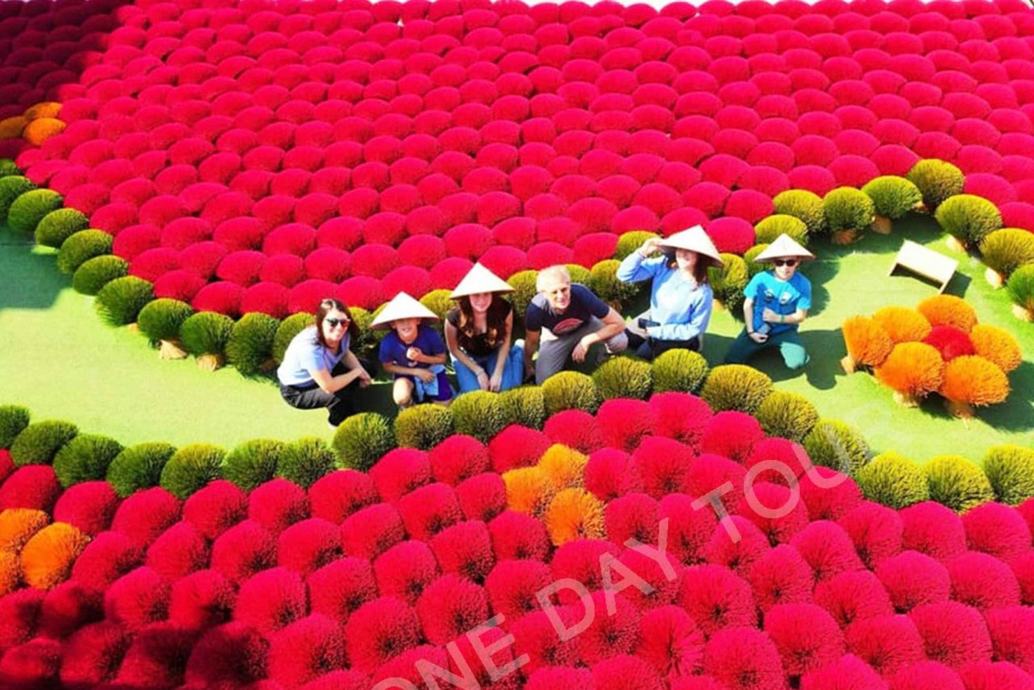 Hanoi: Koko päivän jeep-retki, paikallisia ruokia, nähtävyydet ja kulttuuri