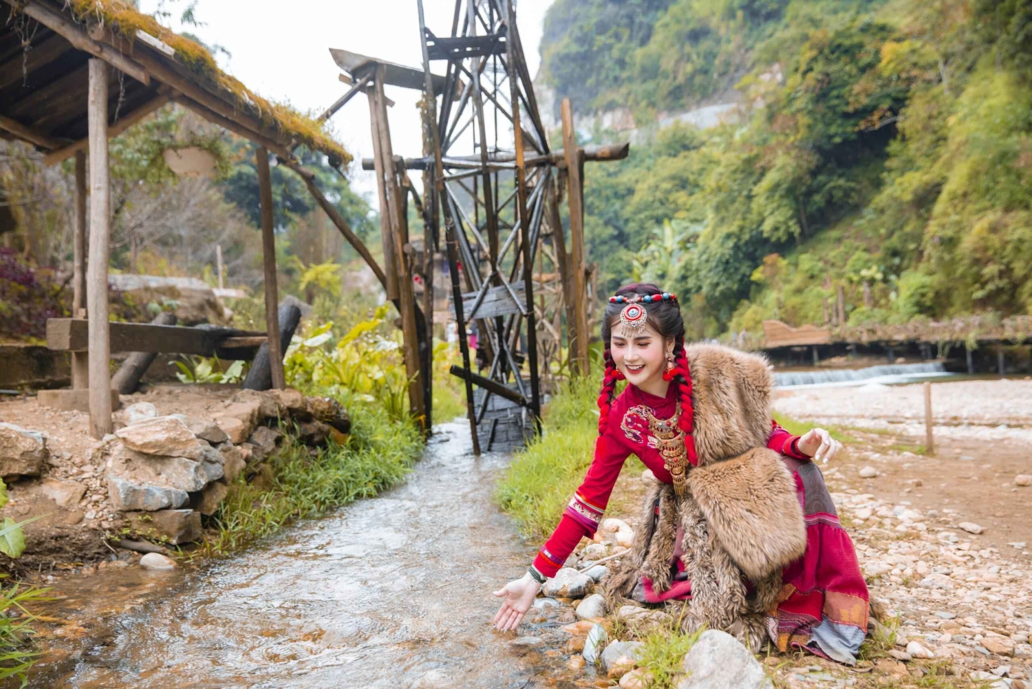 From Hanoi: Sapa 2 Days 1 Night Stay Hotel with Limousine