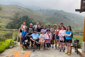 Desde Hanoi: Sapa 2D1N Alojamiento en familia en autobús por la mañana