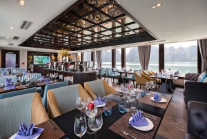 Vanuit Hanoi: Hoog aangeschreven Ha Long Bay dagcruise met Jade Sails