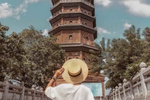 Fra Hanoi: Trang An økoturisme - Bai Dinh pagode og Mua-grotten