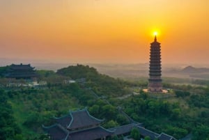 Fra Hanoi: Trang An økoturisme - Bai Dinh pagode og Mua-grotten