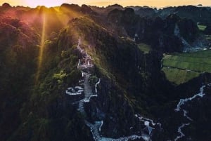 Fra Hanoi: Trang An økoturisme - Bai Dinh pagode og Mua-grotten