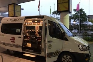 Hanoi: Kuljetus Sapaan / Sapasta ylellisellä limusiinilla.