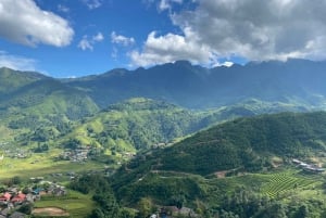 Från Hanoi: Vandring och övernattning: 3-dagars äventyr i Sapa Highlands