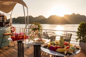 From Hanoi: Visit Cat Ba Islands & Floating Village In 1 Day