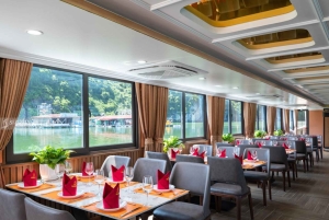 De Hanói: Visita as ilhas Cat Ba e a aldeia flutuante em 1 dia