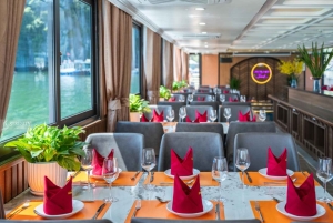 De Hanói: Visita as ilhas Cat Ba e a aldeia flutuante em 1 dia