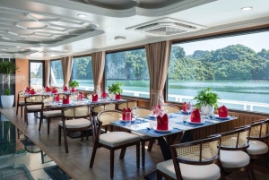 De Hanói: Visita as ilhas Cat Ba e a aldeia flutuante em 1 dia