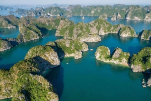 De Hanói: Visita as ilhas Cat Ba e a aldeia flutuante em 1 dia