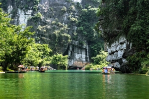 Depuis Hanoï : visite de Hoa Lu et Trang An ou Tam Coc et les grottes de Mua.