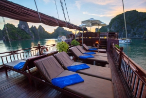 Da Ninh Binh: Crociera di 2 giorni nella baia di Bai Tu Long con Dragon Pearl