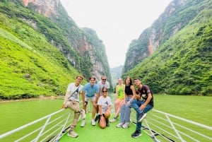 Depuis Ninh Binh : boucle de 3 jours à Ha Giang avec chauffeur (max. 8 pax)