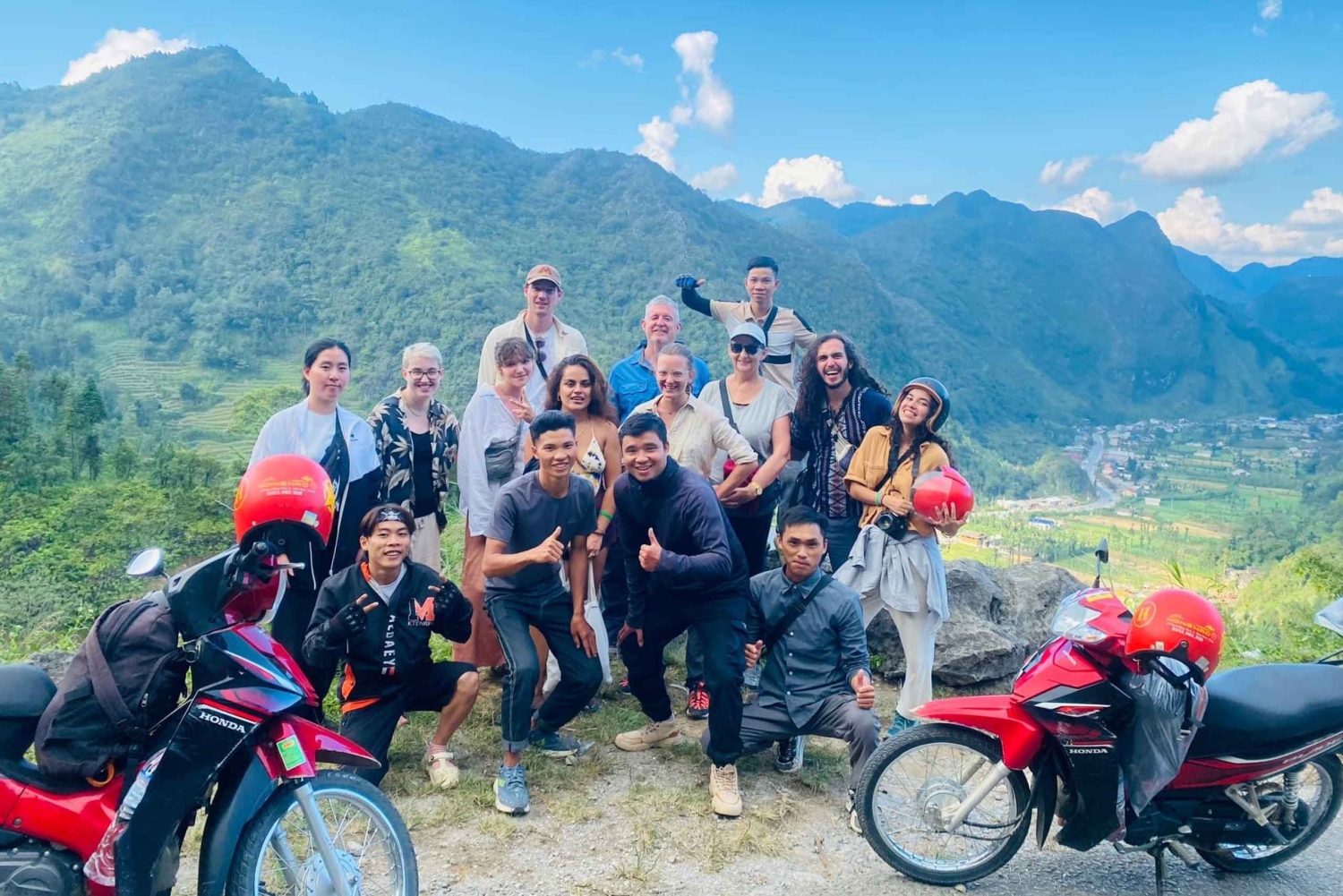 Fra Sapa: 2-dages Ha Giang Loop med sikker chauffør (maks. 8 personer)