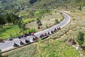 Fra Sapa: 2-dages Ha Giang Loop med sikker chauffør (maks. 8 personer)