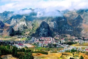 Desde Sapa: Circuito de 3 días por Ha Giang con Safe Rider (máximo 8 personas)
