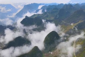 Desde Sapa: Circuito de 3 días por Ha Giang con Safe Rider (máximo 8 personas)
