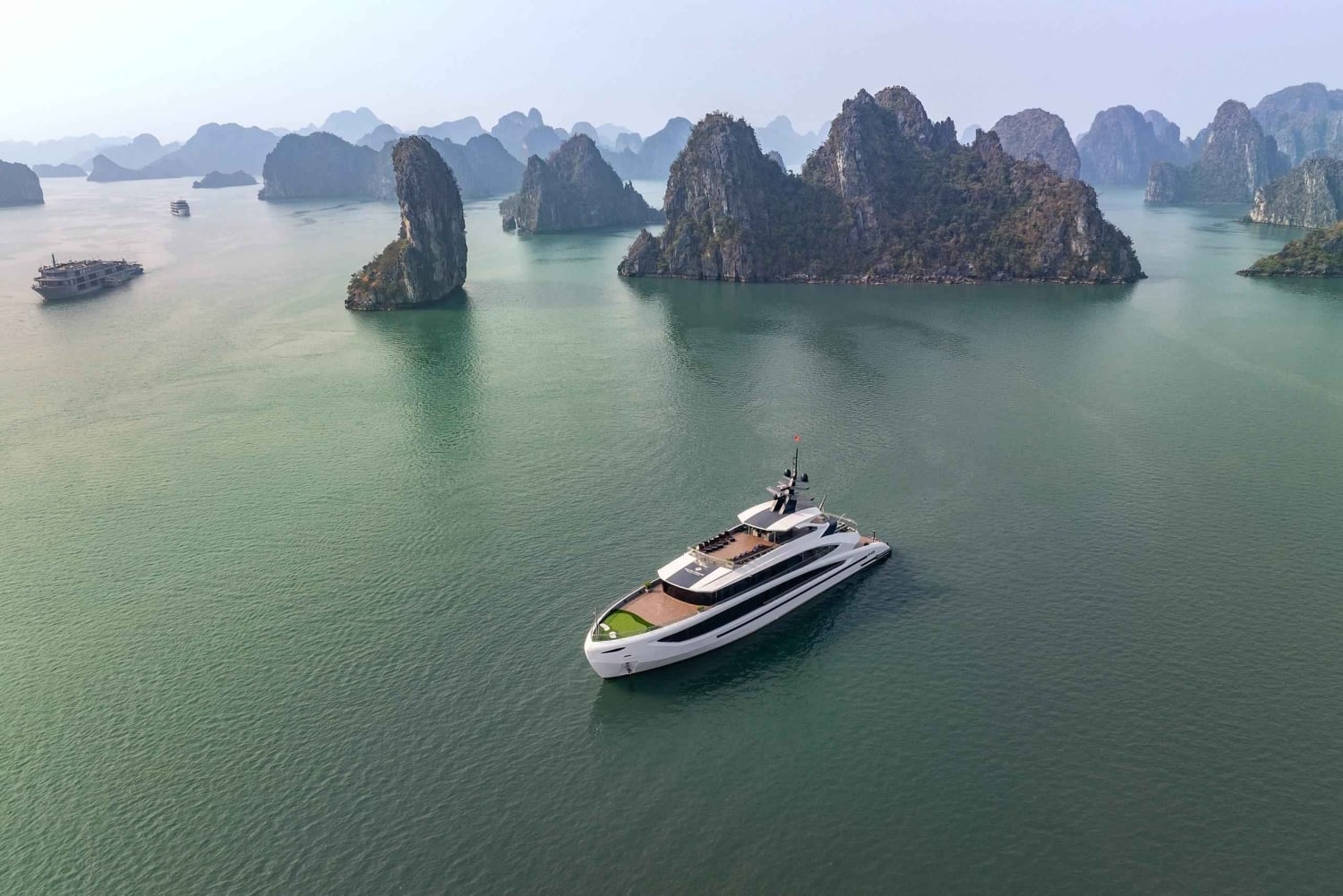 Ganztagestour: Fantastische Halong-Bucht-Tour mit Taliya Cruise 5