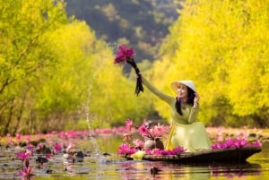 Hanoista: Hanoi: Koko päivän Perfume Pagoda ryhmäkierros lounaalla