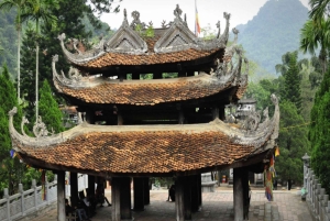 Tour privato o per piccoli gruppi di un giorno intero alla Pagoda dei Profumi