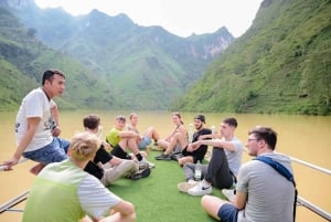 Ha Giang: 3 päivän jeep-retki paikallisen kuljettajan ja oppaan kanssa