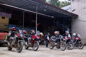 Ha Giang lus 3 dagen 2 nachten tour op de motor vanuit Hanoi