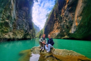 Ha Giang slinga: SUV/JEEP - FLEXIBEL 4 DAGAR Tur med förare