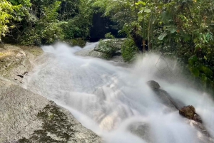 Ha Giang Loop Tour 3 dagar 2 nätter med easy rider från Hanoi