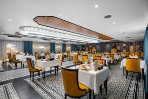 Crociera Ha Long 6★: tour di 2 giorni all'isola di Titop e alla grotta di Sung Sot