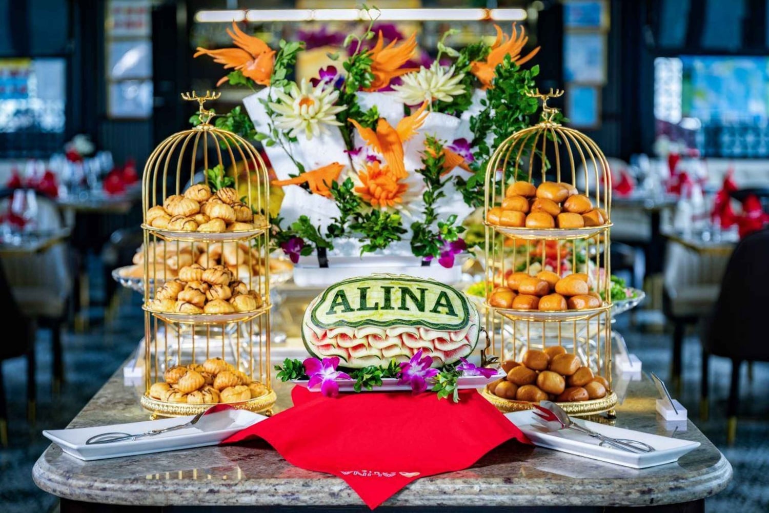 Cruzeiro pela baía de Ha Long e Bai Tu Long com caiaque e almoço buffet