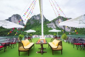 Ninh Binh: Crucero de Lujo de un Día a la Impresionante Bahía de Ha Long + Almuerzo