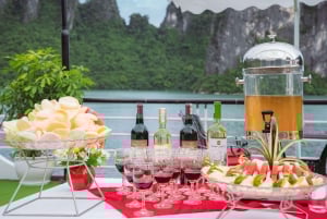 Ninh Binh: Crucero de Lujo de un Día a la Impresionante Bahía de Ha Long + Almuerzo