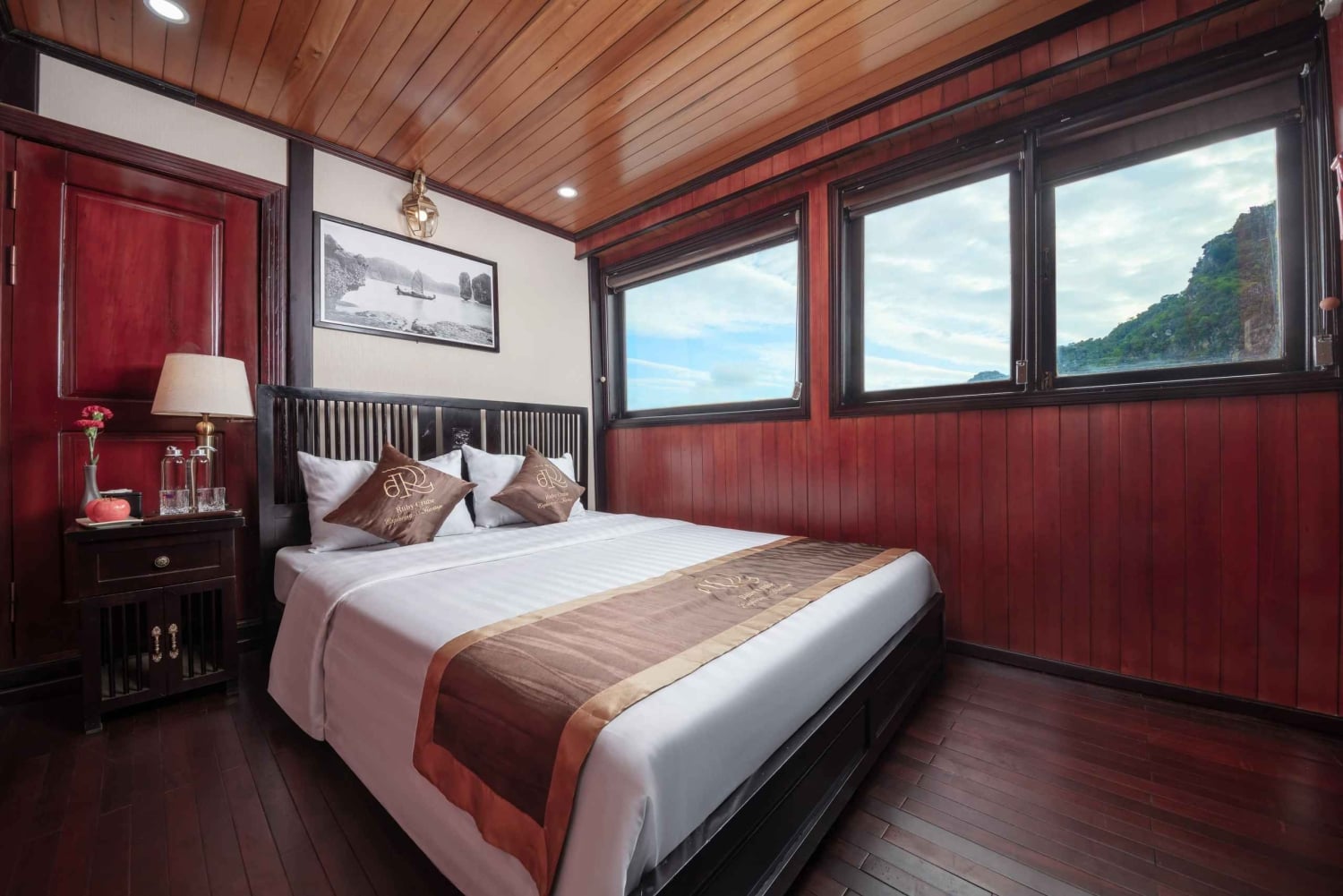 Ha Long Bay 3d2n on the luxury junk boat -Ruby cruise