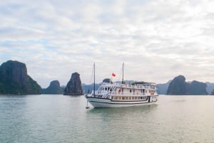 Ha Long Bay 3d2n på den luksuriøse junkbåd -Ruby cruise