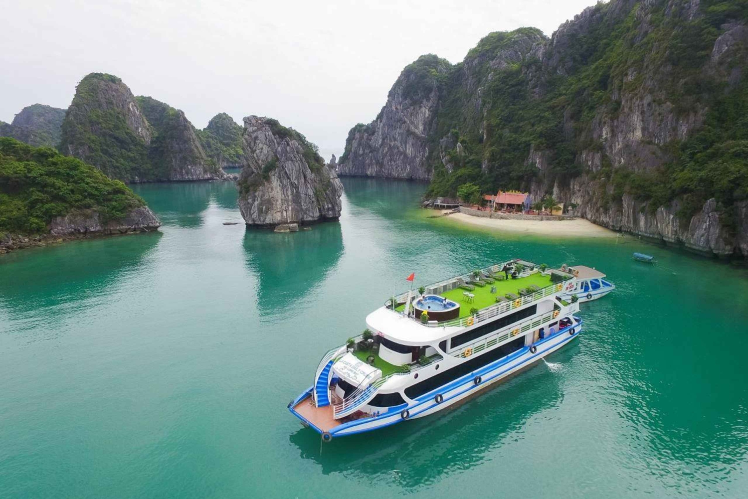 Ha Long Bay 8 hours daily tour on LA CASTA DAILY CRUISE