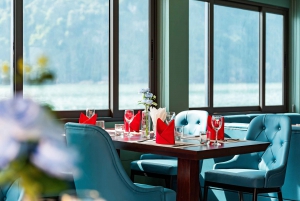 Ha Long & Bai Tu Long-båttur med kajakpaddling och lunchbuffé