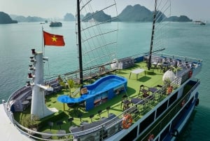 Ha Long & Bai Tu Long-båttur med kajakpaddling och lunchbuffé