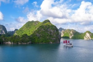 Ha Long Bay - Bai Tu Long Bay Luxury Boat Tour & Transfer