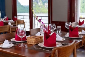 Ha Long Bay - Bai Tu Long Bay Luxury Boat Tour & Transfer