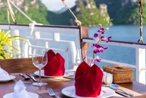 Ha Long Bay - Bai Tu Long Bay Luxury Boat Tour & Transfer