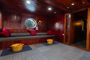 Ha Long Bay - Bai Tu Long Bay Luxury Boat Tour & Transfer
