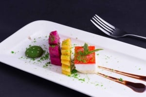 Ha Long Bay - Bai Tu Long Bay Luxury Boat Tour & Transfer