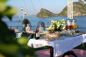 Rejs po zatoce Ha Long z jacuzzi, kajakami i limuzyną z Hanoi