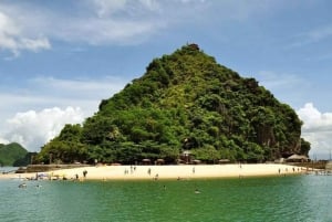 Ha Long Bay: Day Trip by 5 star Cruise, Kayaking & Swimming